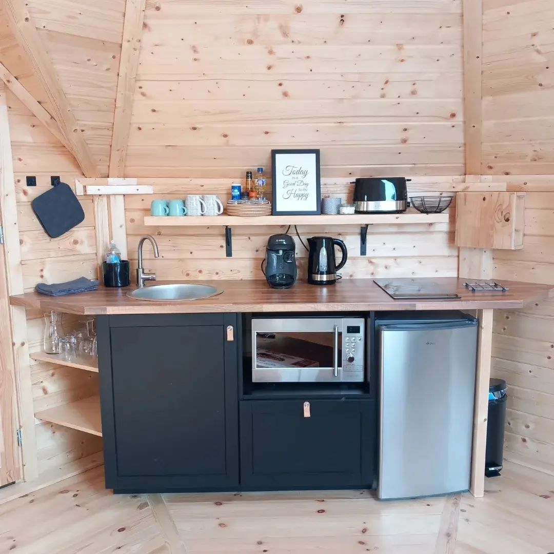 Cabin with kitchen
