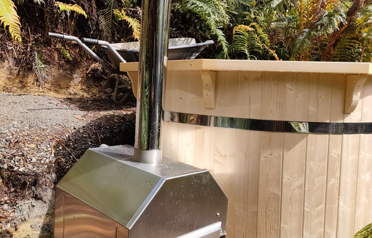 Outside 8 - corners heater for hot tub