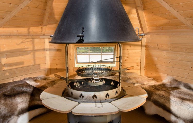 Viking Grill and Chimney Set