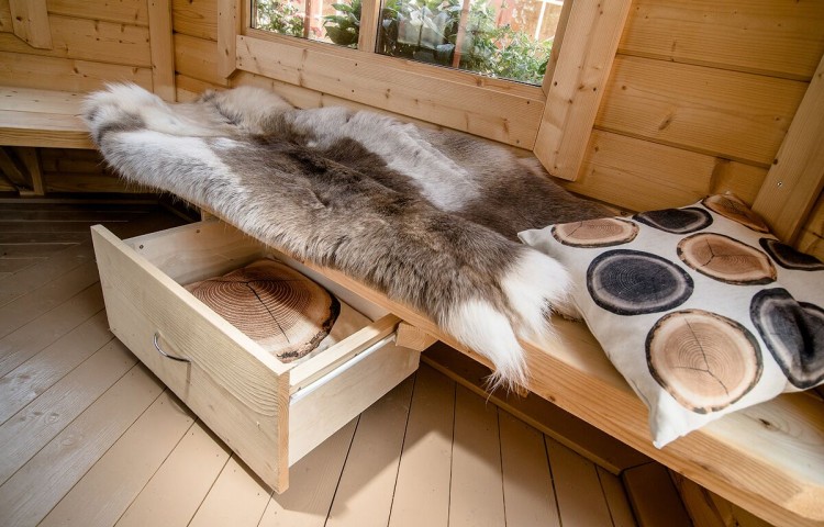 Pavilion drawer