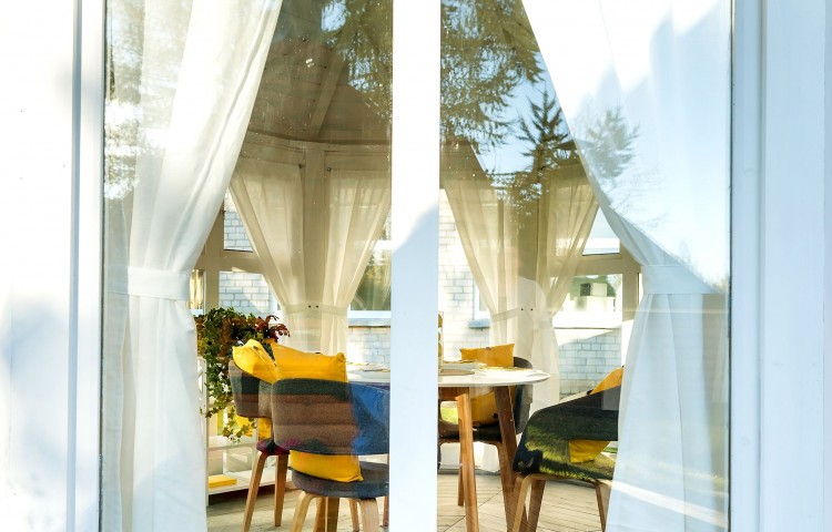 Pavilion with windows till ground