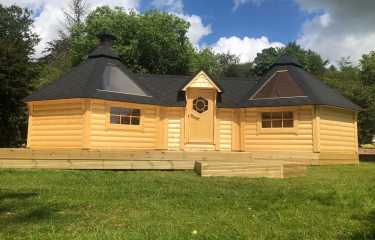 Grill Cabin 9.2 + 9.2 m²