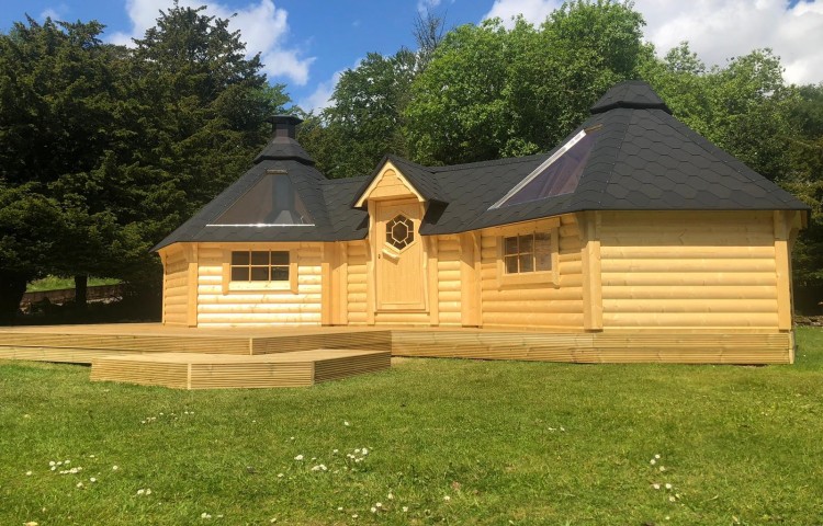 Grill Cabin 9.2 + 9.2 m²