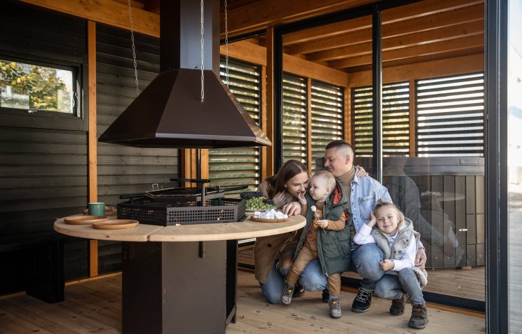 Garden cube grill