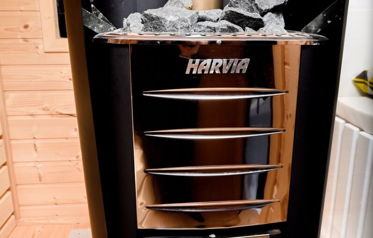 Wood burning heater