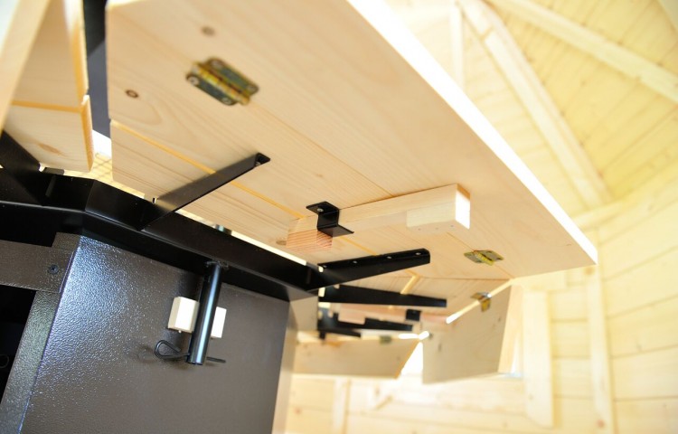 Standard grill table