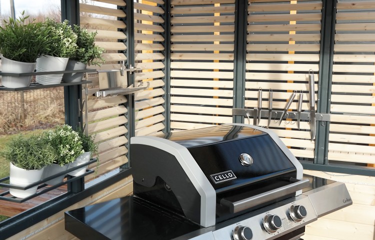 Outdoor Kitchen