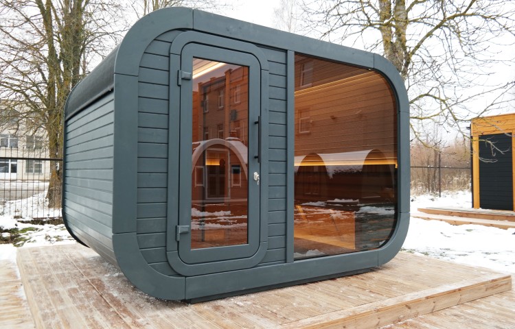  SAUNA LUNA 3.3 X 2.4 M WITH A CHANGING ROOM