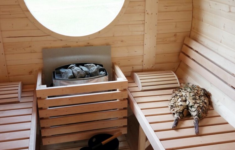 Sauna barrel with side entrance Sauna room