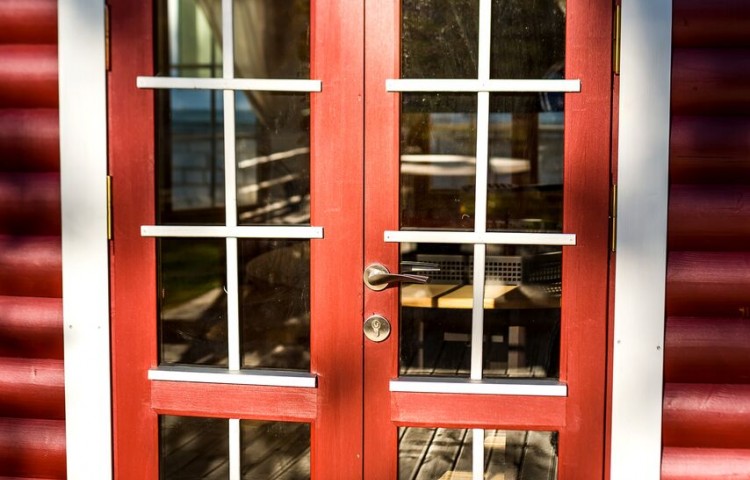 Pavilion window