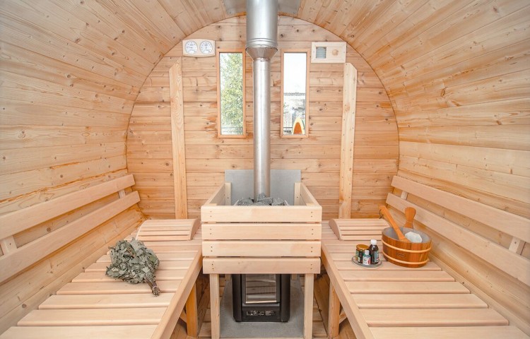 Sauna Barrel Ø1.9 x 3 m with Eco Friendly Roof Inside