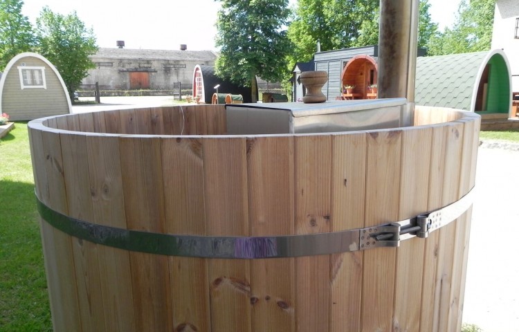1.9 hot tub