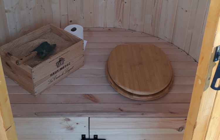 Ecological Dry Toilet