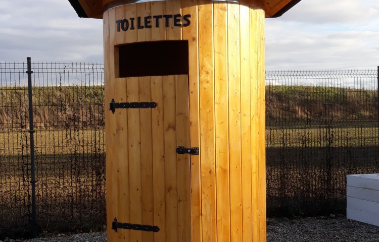 Ecological Dry Toilet