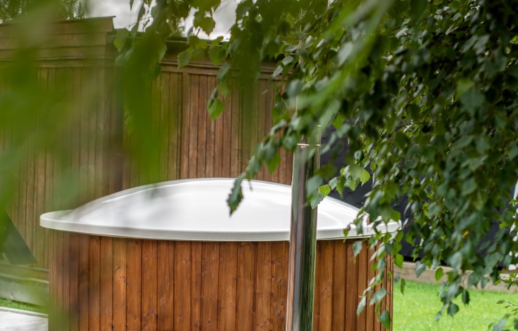 Outside 8 - corners heater for hot tub