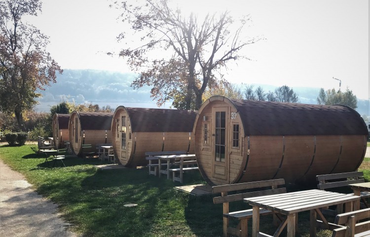 Sleeping Barrel Ø 2.2 x 4.4 with furniture