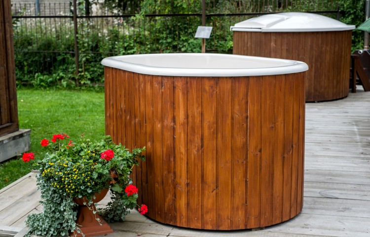 Ofuro tub 