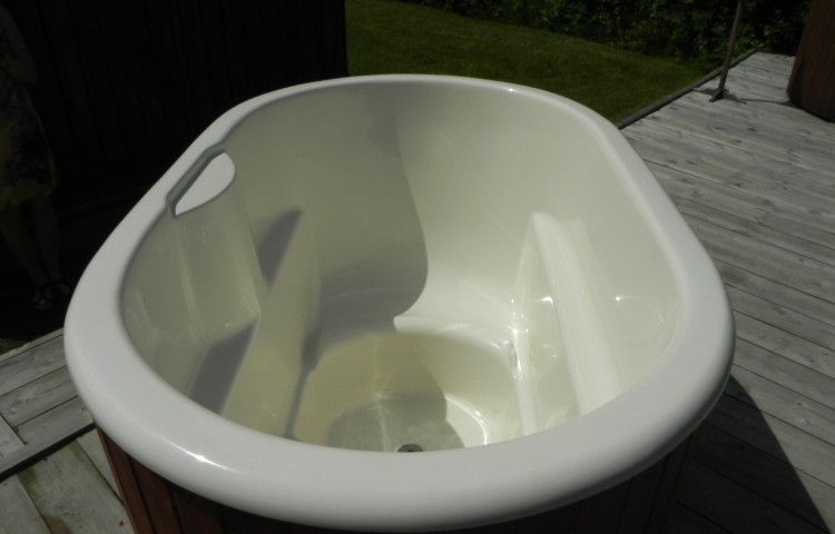 Ofuro tub 