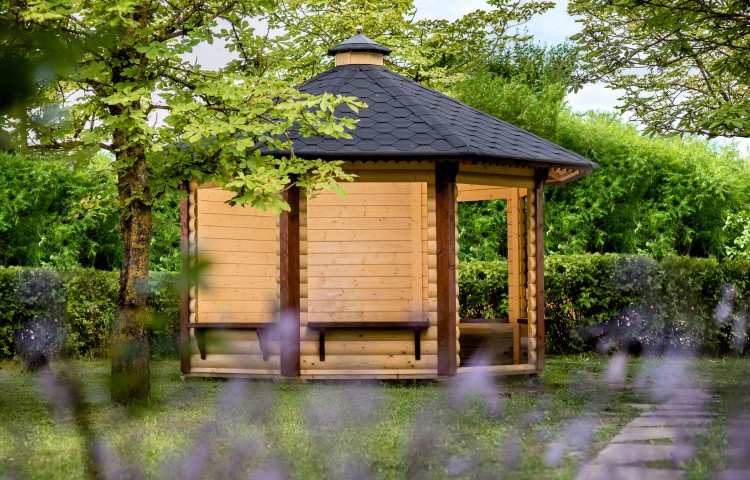 Pavilion 9.9 m2